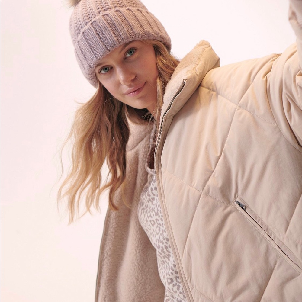 GAP Cream Quilted‎ Puffer Jacket